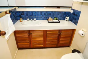 Blue Gum Guest House - Image 2