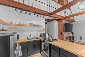 Quaint Escape in Stowe, Great Location - Image 5