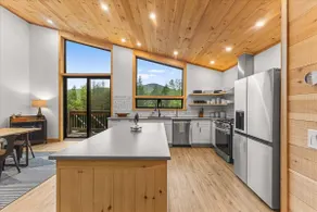 Stowe Serenity Lodge - Minutes to the Mountain - Image 3