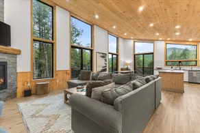 Stowe Serenity Lodge - Minutes to the Mountain - Image 4