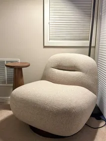 Entire 1b1b Mercer Island apartment - Image 2