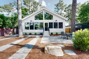 Modern home in a prime location in the Town of Dew - Image 2