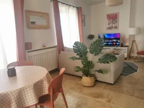 The ”pink” Teddy, air-conditioned, newly renovated - Image 2