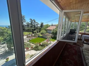 Linda 2 - Image 2