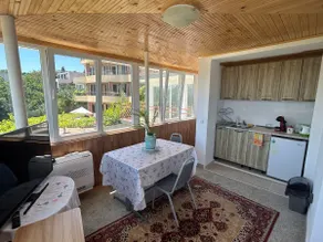 Linda 2 - Image 3