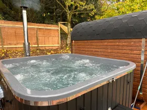 Sky gazer Cabin-Farm Animals, Hot Tub& Sauna Extra - Image 3