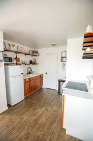 Maple House | Private, Kitchen, WiFi, Parking - Image 4