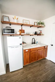 Maple House | Private, Kitchen, WiFi, Parking - Image 5