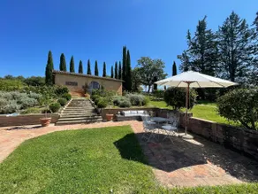 Romantic cottage in Tuscany with pool and garden - Image 5