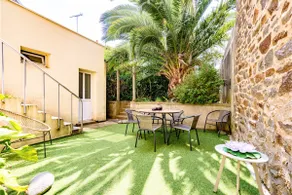 La Dolce Vita • House with Free Parking - Image 4