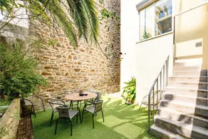 La Dolce Vita • House with Free Parking - Image 3