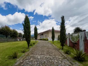 Beautiful estate, spectacular view of Ibarra - Image 2