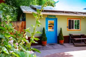 Cozy Bungalow & Luxury Hot Tub! - Image 4