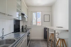Facing the sea, 4-person apartment, La Madrague - Image 4