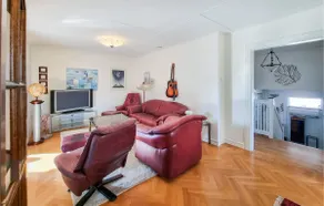 Lovely home in Göteborg with kitchen - Image 5