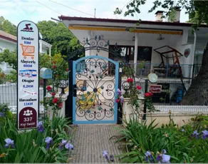 Retro hostel, reach the sea in just 160 steps! - Image 5