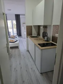 Room 6 - Image 4