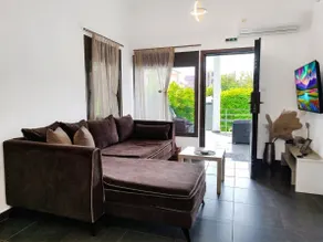 Seaside House in Nea Makri - Image 2