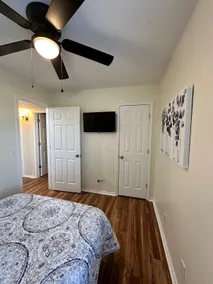 The Corner View: Clean and Convenient - Image 4