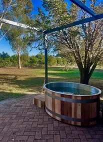 Highgrove Studio - Self contained - New Hot Tub - Image 2