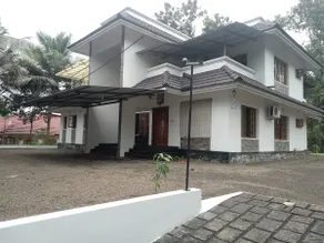 4A/C bed+outhouse 2bhk(optional)bachelor alowed20+ - Image 2