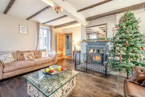 Edge of Lake District & Close to Coast Sleeps 12 - Image 2