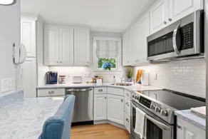 Shore Cottage • Peaceful Coastal Retreat - Image 5