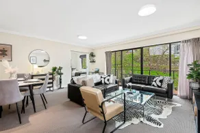 Marvellous Mounts Bay 2BR Apt - Image 4