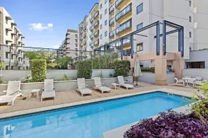 Marvellous Mounts Bay 2BR Apt - Image 5
