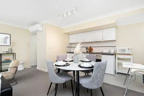 Marvellous Mounts Bay 2BR Apt - Image 3