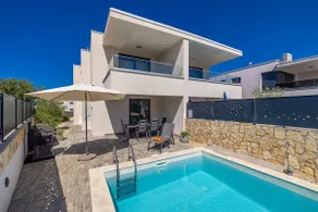 Villa LARUS with private pool - Image 4