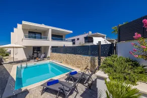 Villa LARUS with private pool - Image 5