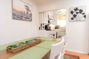 Holly Hideaway - Image 4
