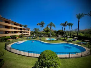 65m² Terrace | 2BR Elviria | Pools | Walk to Beach - Image 3