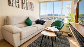 Luxurious with pool and garage. San Isidro border - Image 3