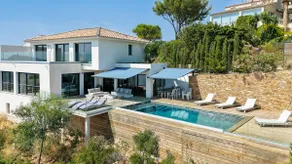 Villa de Prestige 5* vue Epoustouflante sur les Iles d'or-Clim-Piscine -8P-Calme - Image 5