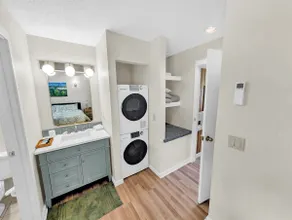 Cozy 2-story Ski Condo w/ gas fireplace, shared hot-tub, heated pool & game room - Image 3