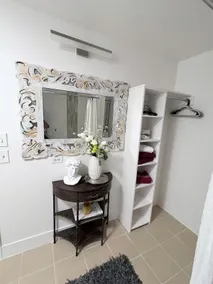Queen Room 1 - Image 5