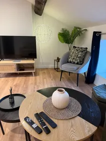 The atypical Grand T3 80 m² comfortable & well located - Image 4