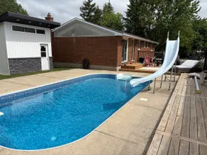 Modern Bright Home w/3bed 2bath - Image 2