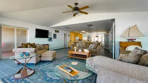 Queen Bee - Beach Front w/ Vast Ocean Views, Spa - Image 5