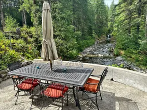 Riverfront Lodge on 200 Acres - Image 2