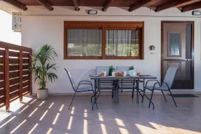 Paradise Family Home in Paradisi near the Beach - Image 2