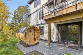 Cabin with Sauna in the Heart of the North Shore - Image 2