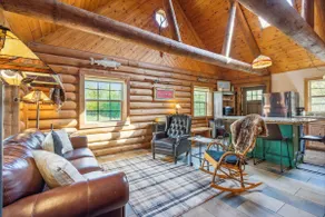 Cabin with Sauna in the Heart of the North Shore - Image 4