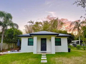 @RedlandBungalow - Image 4