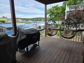 4BR 4BA lake front w/Dock & Kayak across Coconuts - Image 2
