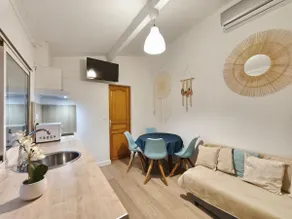 2 houses • 8–10 pers • Terraces • Beach 650 m - Image 4