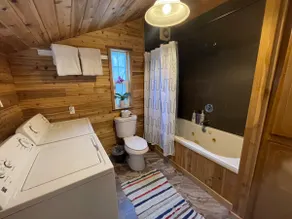 Cozy Cabin. No cleaning fee. No pets - Image 3