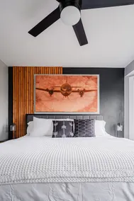 The Airplane Art House | Fire Pit & Art Room - Image 5